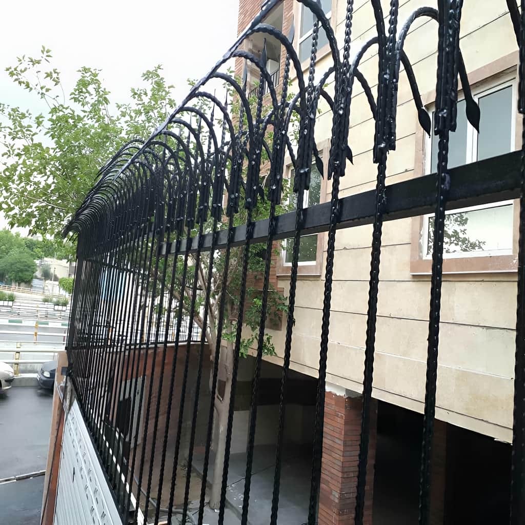 خرید حفاظ سرنیزه ای دیوار حیاط