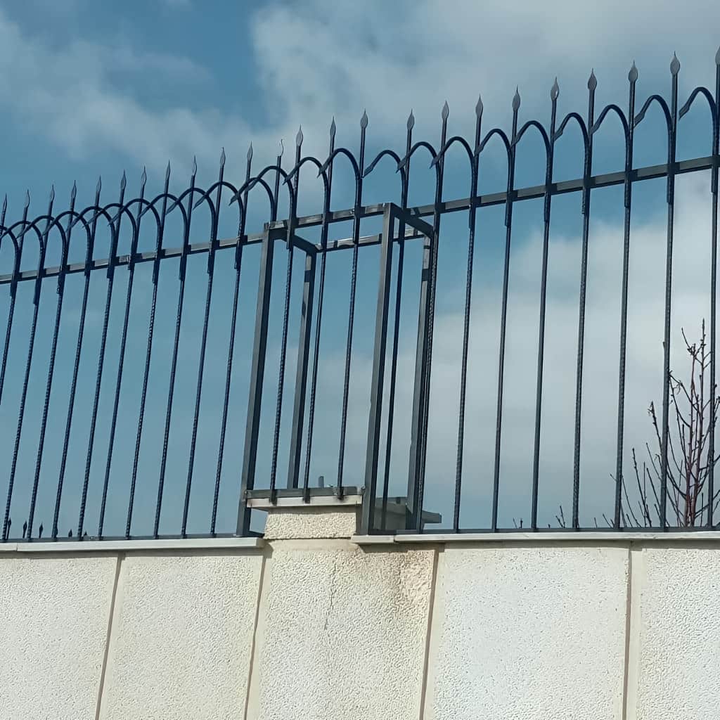 خرید حفاظ سرنیزه ای سه سرنیزه برای حیاط