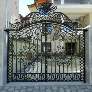 8 طرح درب حیاط بزرگ پارکینگ