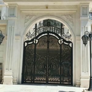 10 مدل درب پارکینگ شاسی فلزی تقویت شده
