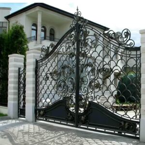 10 مدل درب پارکینگ طرح چوب ترموود