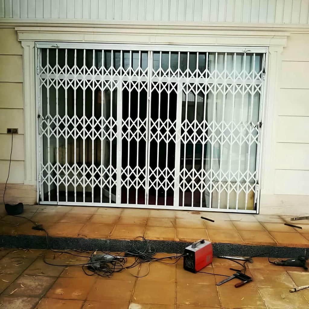 راهنمای انتخاب حفاظ پنجره متحرک کشویی تک‌لنگه