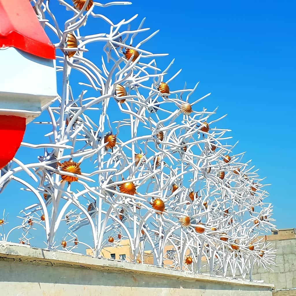 حفاظ گل آفتابگردان فلزی شاخه ای