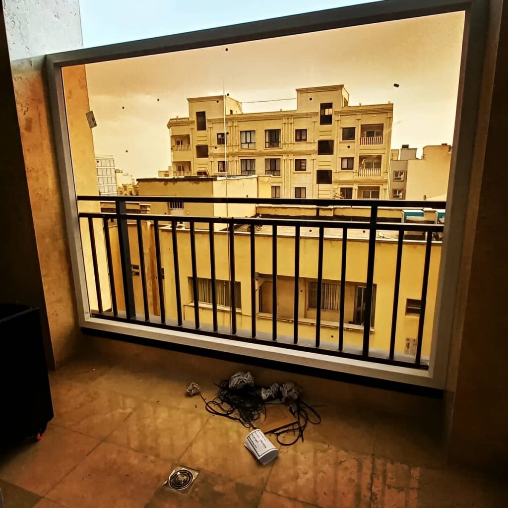 نرده راه پله با طراحی مدرن