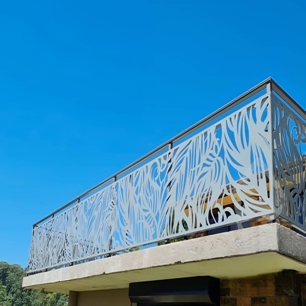 حفاظ پله با طراحی اصیل