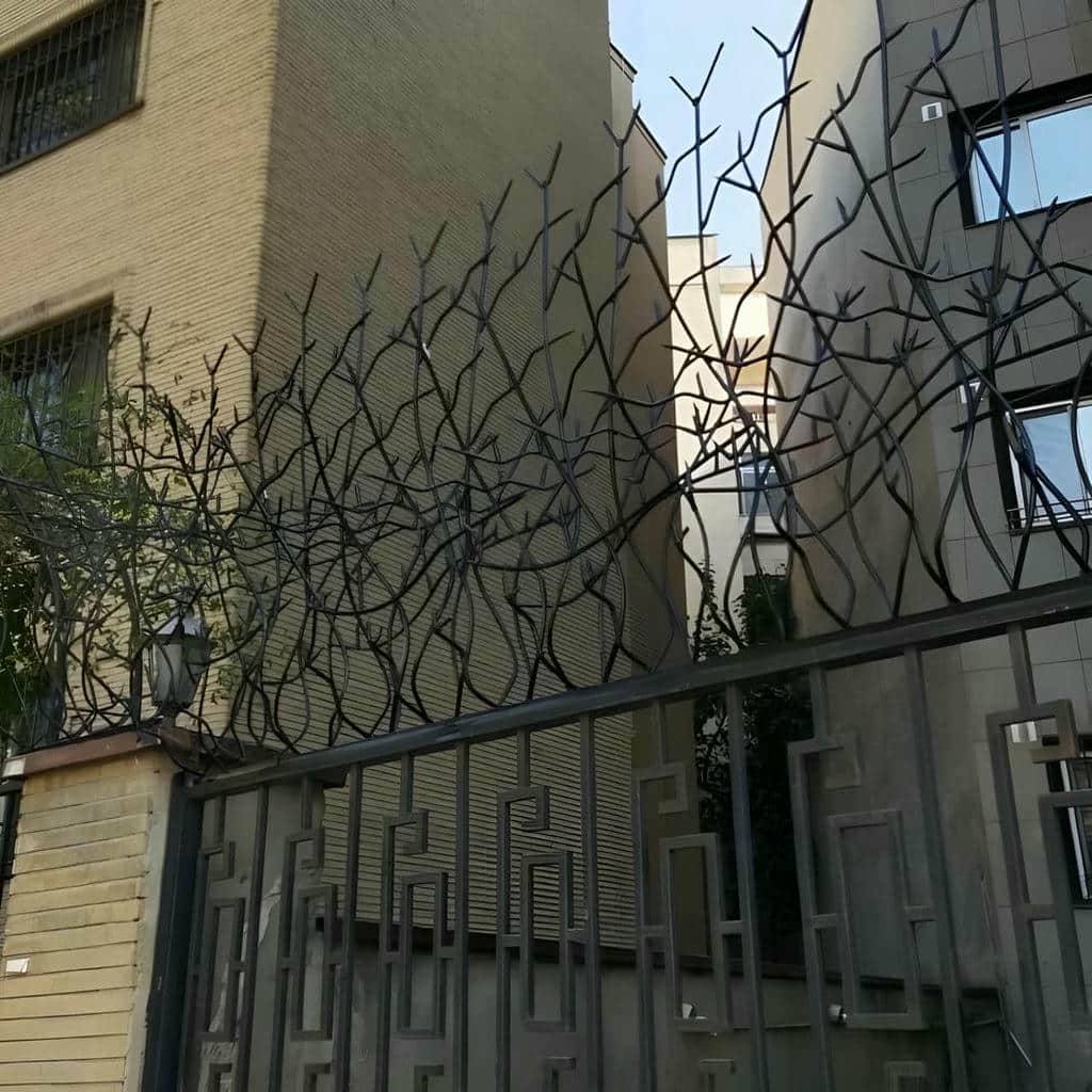 نرده حفاظ دیوار مدرن
