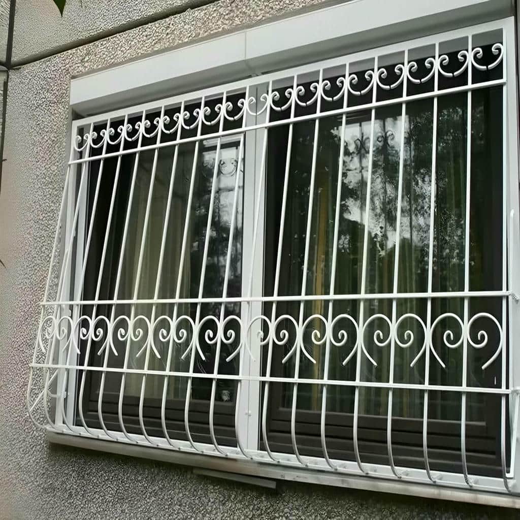 حفاظ فرفورژه پنجره کلاسیک