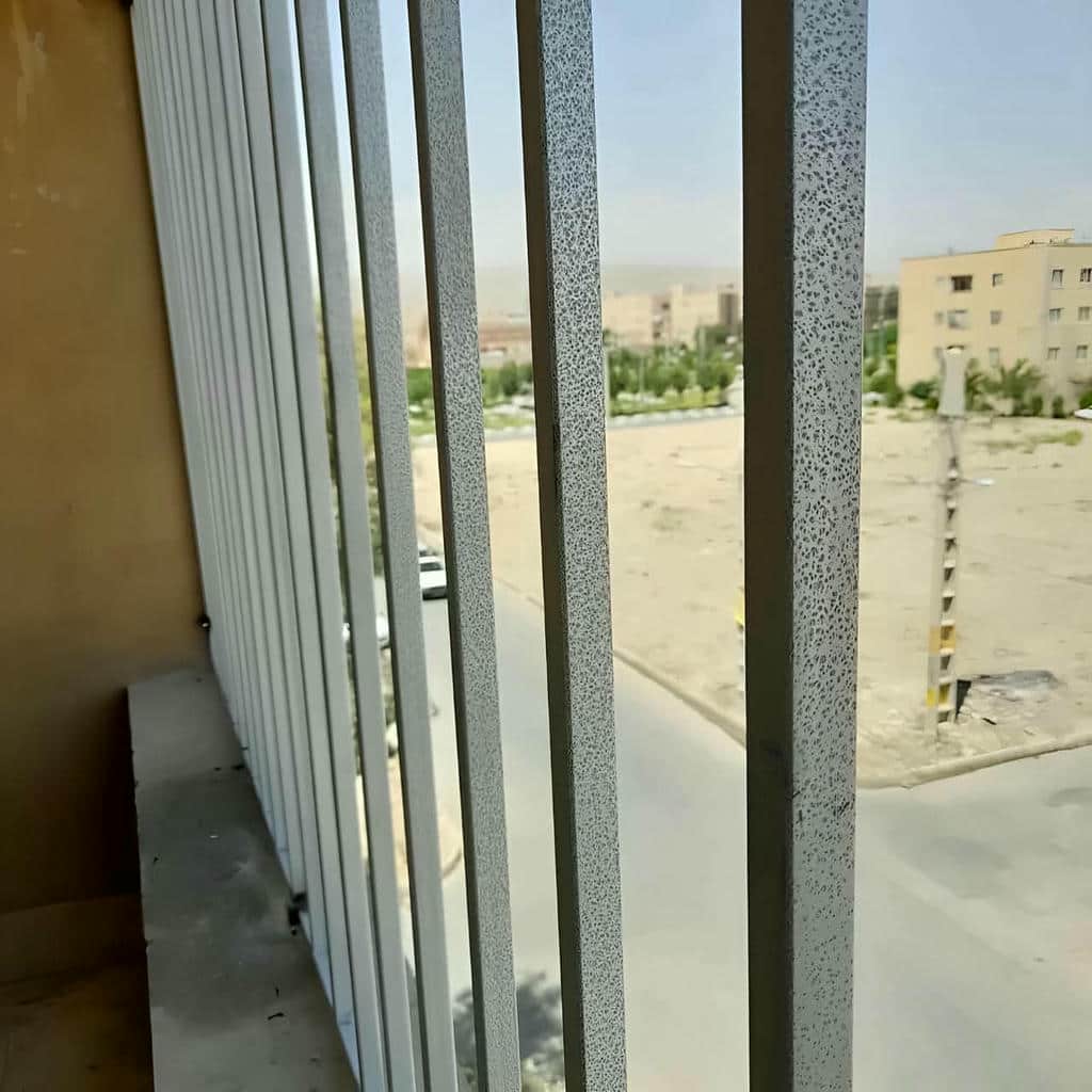 گارد پنجره دهانه وسیع