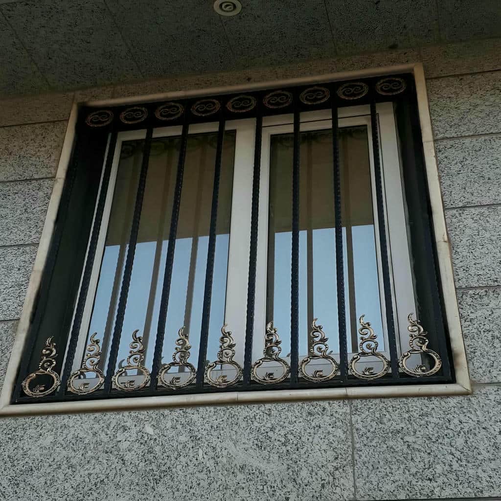 حفاظ پنجره مدل ساده