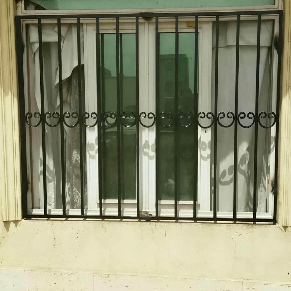 حفاظ پنجره آهنی ساختمان مسکونی