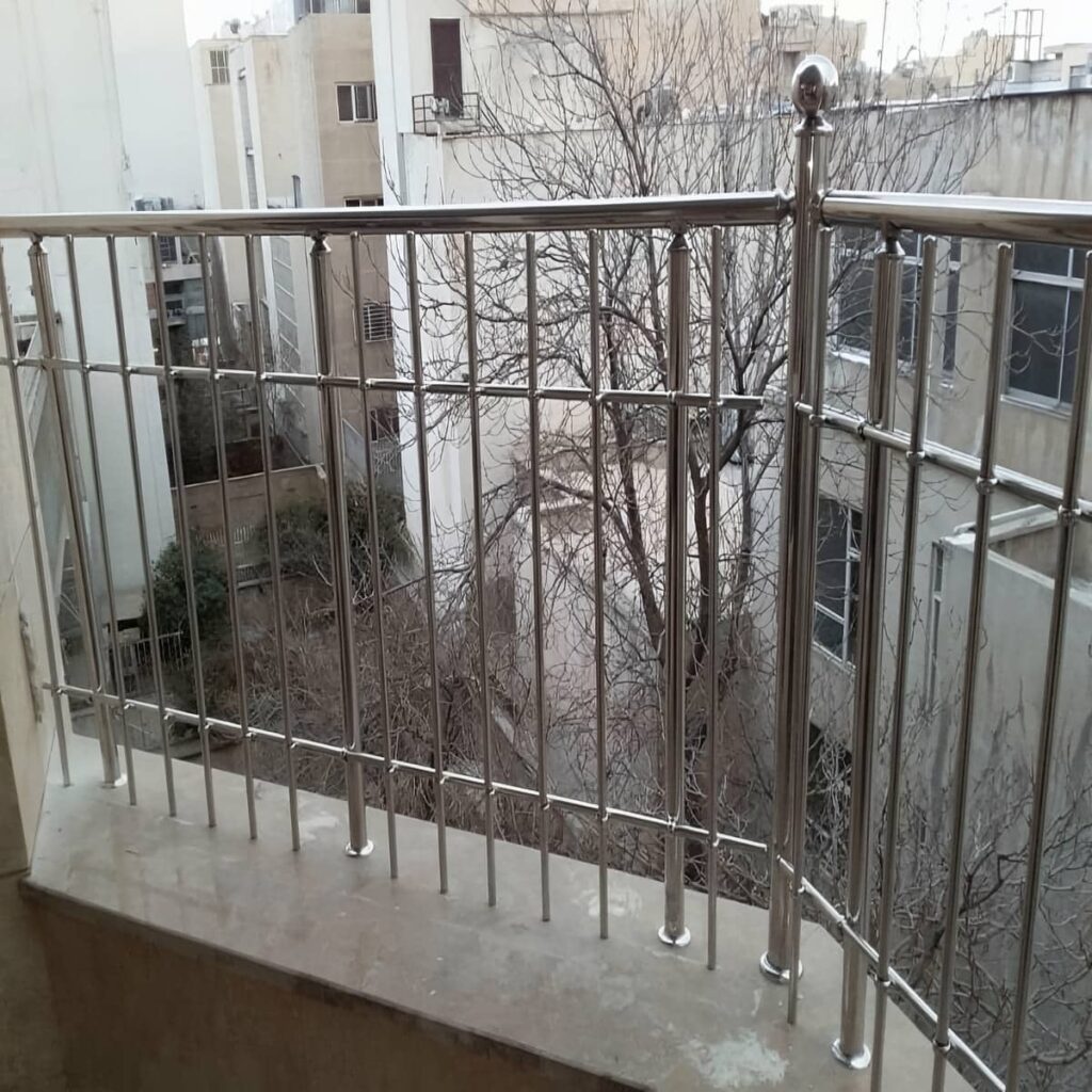 حفاظ پله با پوشش سطحی باکیفیت