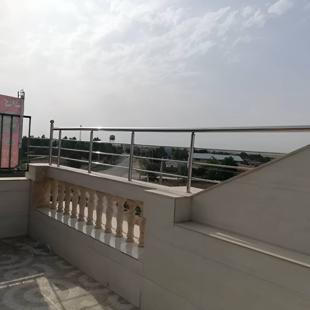 نرده بالکن برای فضای ساختمانی