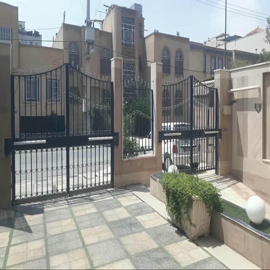 جک درب پارکینگ دارای برد کنترل
