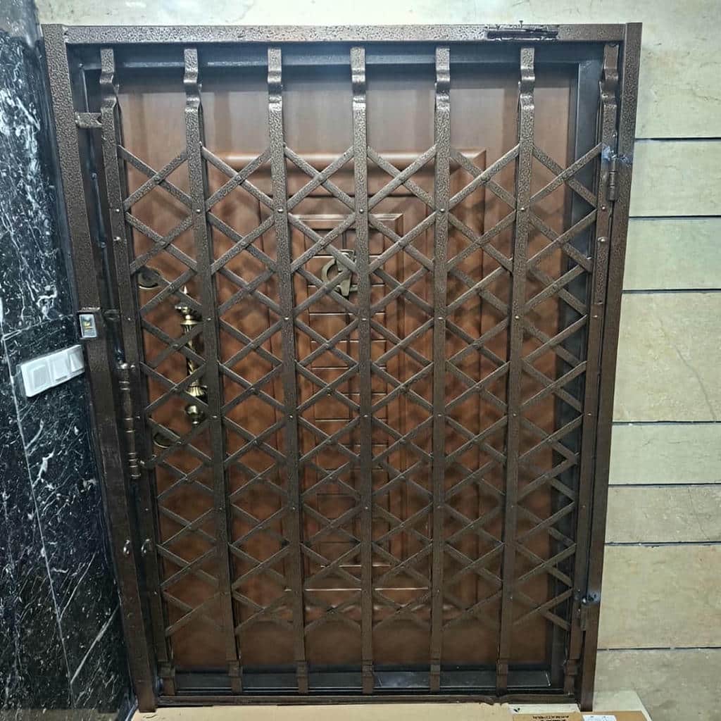 حفاظ درب آکاردئونی طوسی مناسب ورودی چندواحدی
