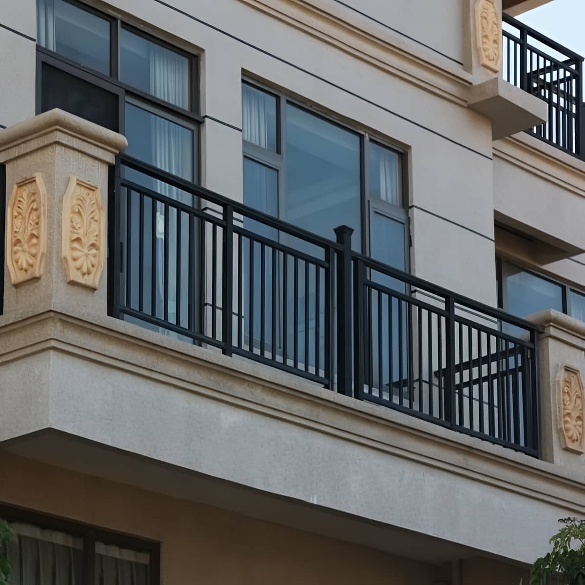 مرکز تخصصی فروش نرده بالکن در اصفهان و حومه