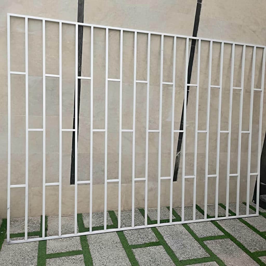 نرده پنجره سفارشی با پوشش رنگی در گرگان نرده پنجره سفارشی با پوشش رنگی در گرگان